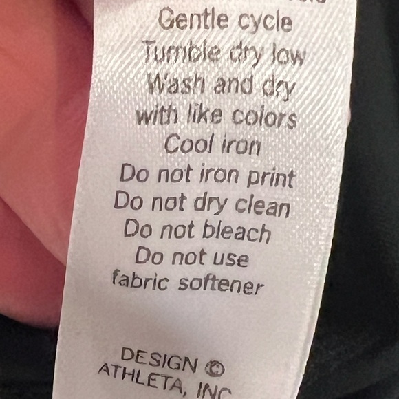 Athleta Cross It Shorts Compression Size Small Black Bike Shorts - Picture 10 of 10